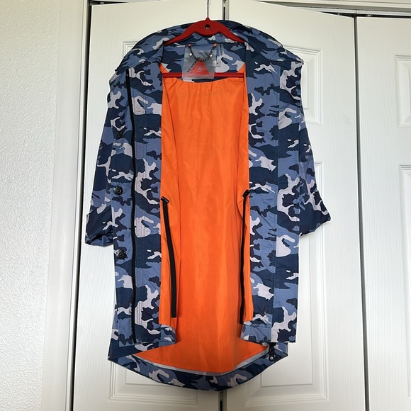 Rain Jacket - Picture 4 of 5